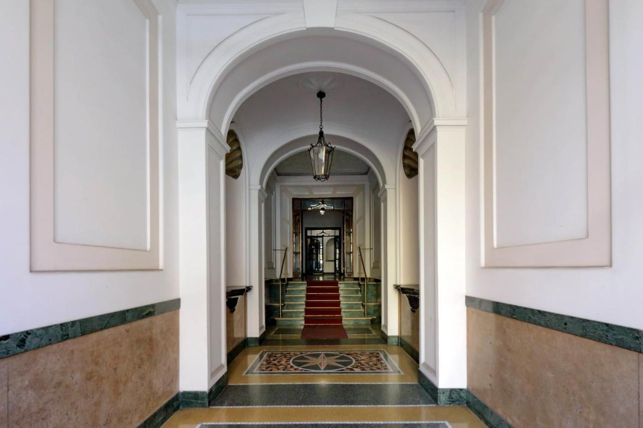 רומא Bq House Colosseo Luxury Rooms מראה חיצוני תמונה